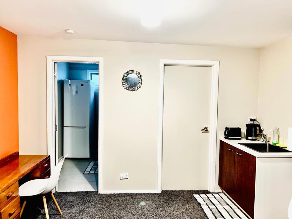 Private Studio Auckland Self Checkin And 2 Parking Netflix Prime Εξωτερικό φωτογραφία